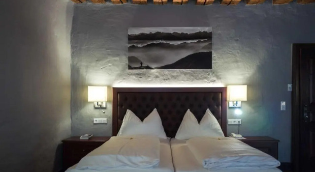 Апартаменты Comfort Altstadt Hotel Stadtkrug