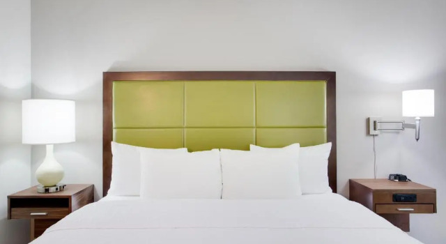 Люкс Hampton Inn Lancaster
