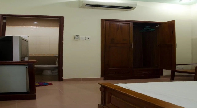 Hoa Lu Hotel, Забронировать Отель Танбинь 