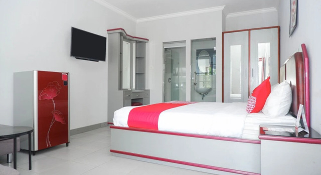 Executive Residence by OYO Rooms
