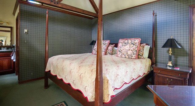 Коттедж с видом на горы Apple Orchard Inn