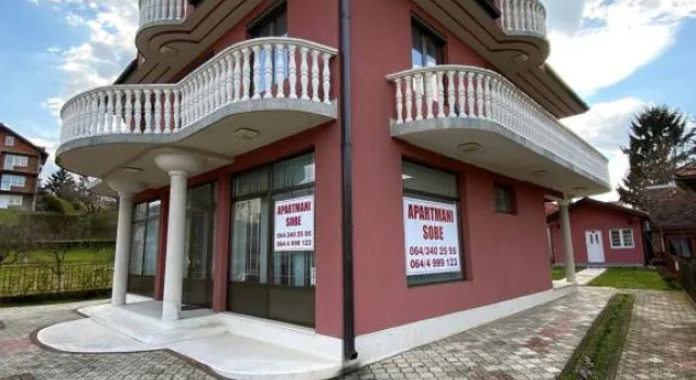 Aleks, Buchen Sie Hotel Loznica 