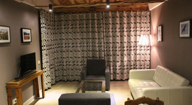 Apartamentos Rurales Sexma del Sabinar, Book Apartment Hotels in Aragon with Parking, Parking