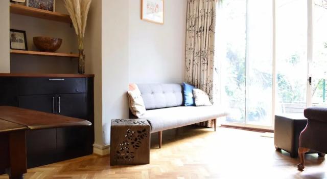 2 Bedroom Flat In East London, Забронировать Отель Отели Англии 3 звезды, 3*