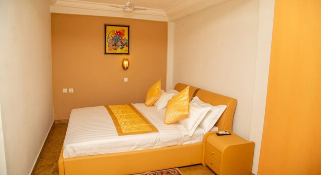 Номер Deluxe Gold Plaza Hotel