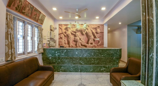 OYO 15199 Hotel Shree Maya, Забронировать Отель Отели штата Махараштры 3 звезды, 3*