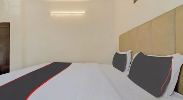 Двухместный номер Standard с видом на окрестности Hotel Amishi