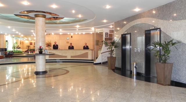 Hotel Guanabara, Забронировать Отель Сан-Лоренсу Минас-Жерайс
