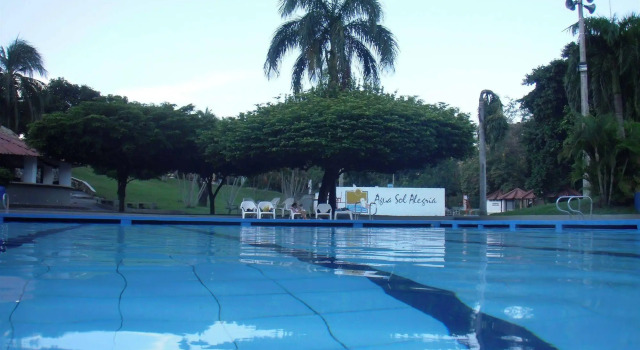 Hotel y Parque Acuatico Agua Sol Alegria, Rezerwuj Hotel Hotele w Honda z parkingiem, Parking