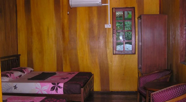 D'Ayumni House, Prenota Hotel Pulau Perhentian Besar Malesia