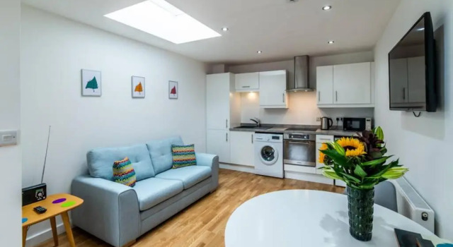Апартаменты Lady Bay Apartments