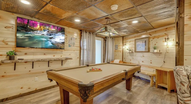 Коттедж Hot Tub + Game Room: Gatlinburg Family Cabin!