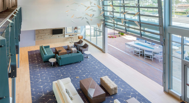 Hampton Inn & Suites San Diego Airport Liberty Station, Забронировать Отель Харбор-Айленд 