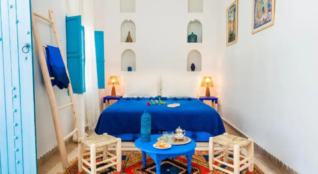 Camera Standard Riad Chamali