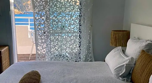 Люкс с балконом и с видом на море Hotel de La Plage - Mahogany
