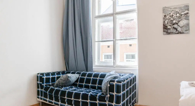 Central 3BR Shared Apartment - Bookable in Lockdown, Rezerwuj Apartament Hotele w Wiedeń z parkingiem, Parking