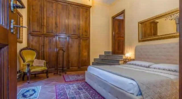B & B La Fontaine, Book Hotel Hoteller i Lake Vico med parkering, Parkering