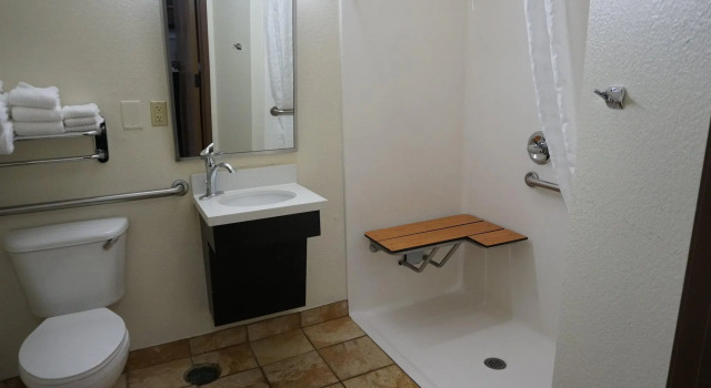 Двухместный люкс Candlewood Suites Tulsa