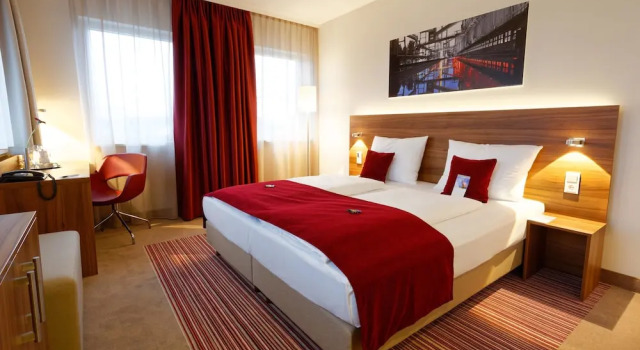 Номер Superior Four Points Flex by Sheraton Essen