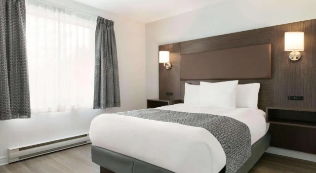 Двухместный люкс Travelodge by Wyndham Rigaud