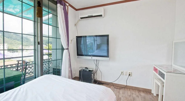 Rest Pension in Chuncheon, Boek Hotel Hotels in Gangwon-Do met parkeren, Parkeren