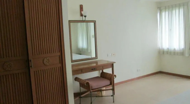 Juldis Khao Yai Apartment