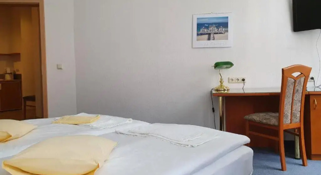 Четырёхместный номер Standard Hotel Peenebrücke