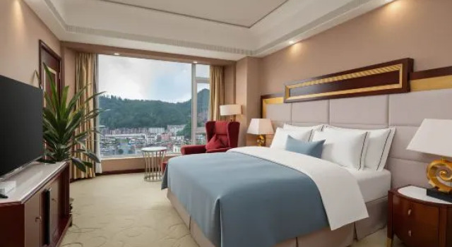 Люкс Times Holiday Hotel