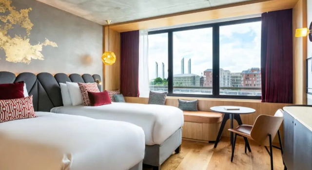 Двухместный номер Standard с видом на город Renaissance Bordeaux Hotel