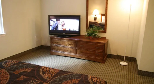 Люкс Deluxe Affordable Suites of America