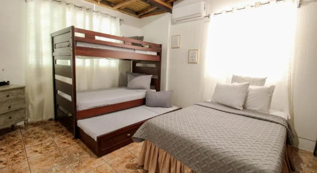 Casa Isabel, Rezervovat Hotel Hotely v Aguadilla s parkováním, Parkování
