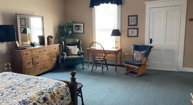 Junior-Suite Bristol Suites