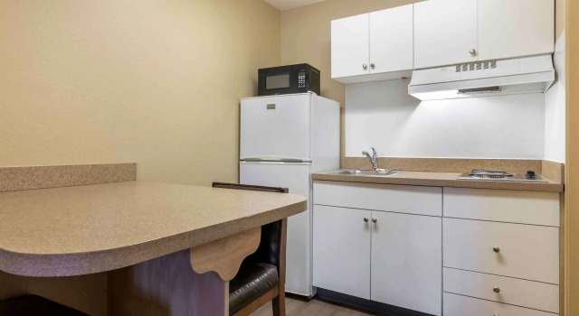 Четырёхместный люкс с 2 комнатами Extended Stay America Suites - Kansas City - Shawnee Mission