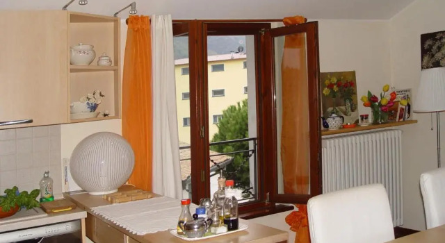 Appartamento Relax Lago di Como, Book Apartment Hotels in Bellano with Parking, Parking