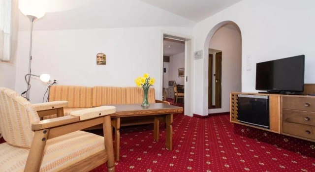 Семейный номер Standard с балконом Hotel Am Wolfsgrubenersee