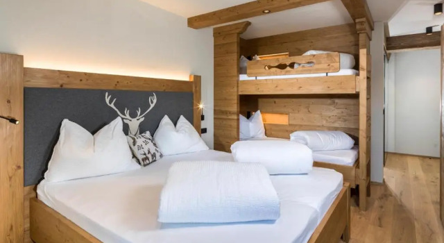 Четырёхместный номер Standard с балконом Apartments Riega