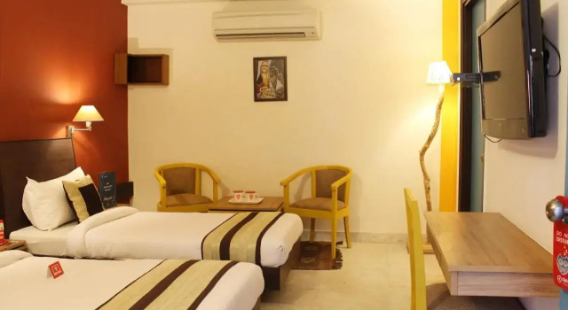 Capital O 2457 Hotel Green Lotus, Забронировать Отель Отели Нью-Дели с парковкой, Парковка