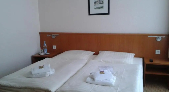 Трёхместный номер Standard Hotel Brauhaus Bückeburg