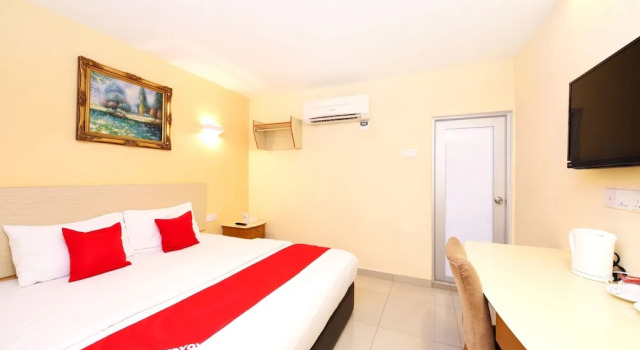 Люкс Deluxe Super OYO 635 Seven Days Hotel