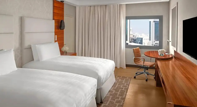 Classic High Floor Twin room InterContinental Regency Bahrain