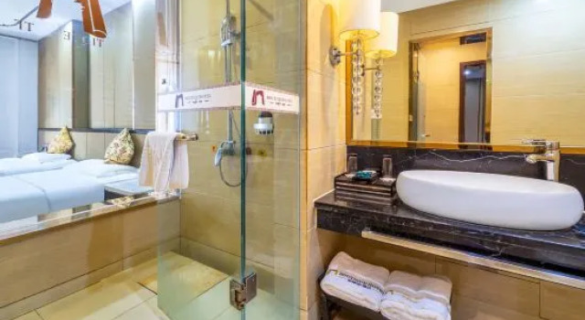Люкс Deluxe Jinhuafu Hotel