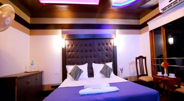 India Vacationz Houseboat, Забронировать Отель Отели штата Кералы с завтраком, Завтраки