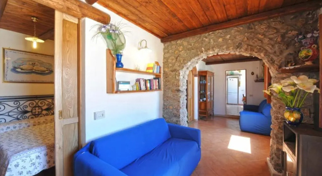 Casa Mare, Забронировать Отель Отели Праяно 3 звезды, рядом с San Gennaro Church, 3*