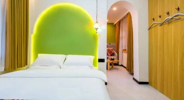 Двухместный люкс с видом на закат Red Willow Flower ·Terrace Garden Homestay