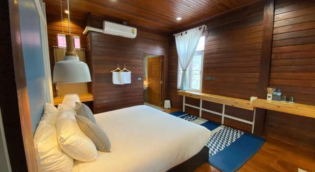 Lux Homestay, Rezervasyon Otel Nam Nao otoparklı oteller, Otopark