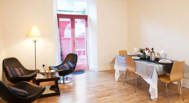 Апартаменты с 4 комнатами Windsor Street Apartments