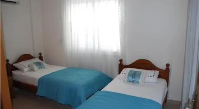 Villa Estel, Rezervovat Vila Hotely v Paralimni s parkováním, Parkování