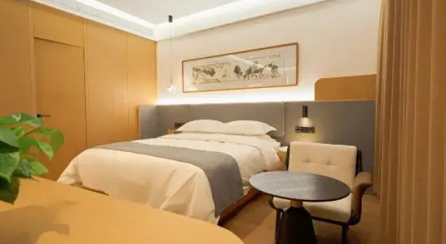 Suite Huachi Building