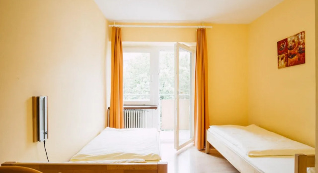 Кровать в общем номере DJH Jugendherberge Augsburg - Hostel