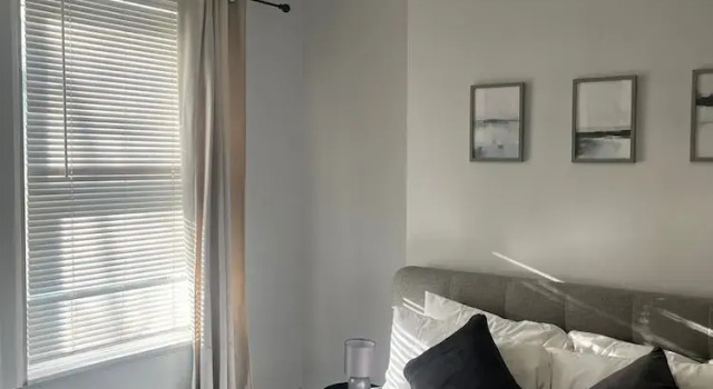 2bed Sleeps 3 - Central, Near Train Station, Wifi, Varaa Lomakoti Mökit kohteessa Merseyside, Mökki
